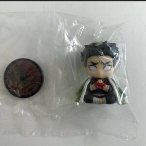 Demon Slayer Gyomei Himejima Mini Figure Sitting Corps New Sealed